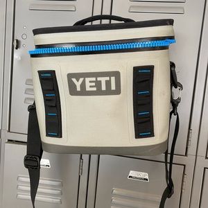 Yeti soft cooler Hooper 8 flip